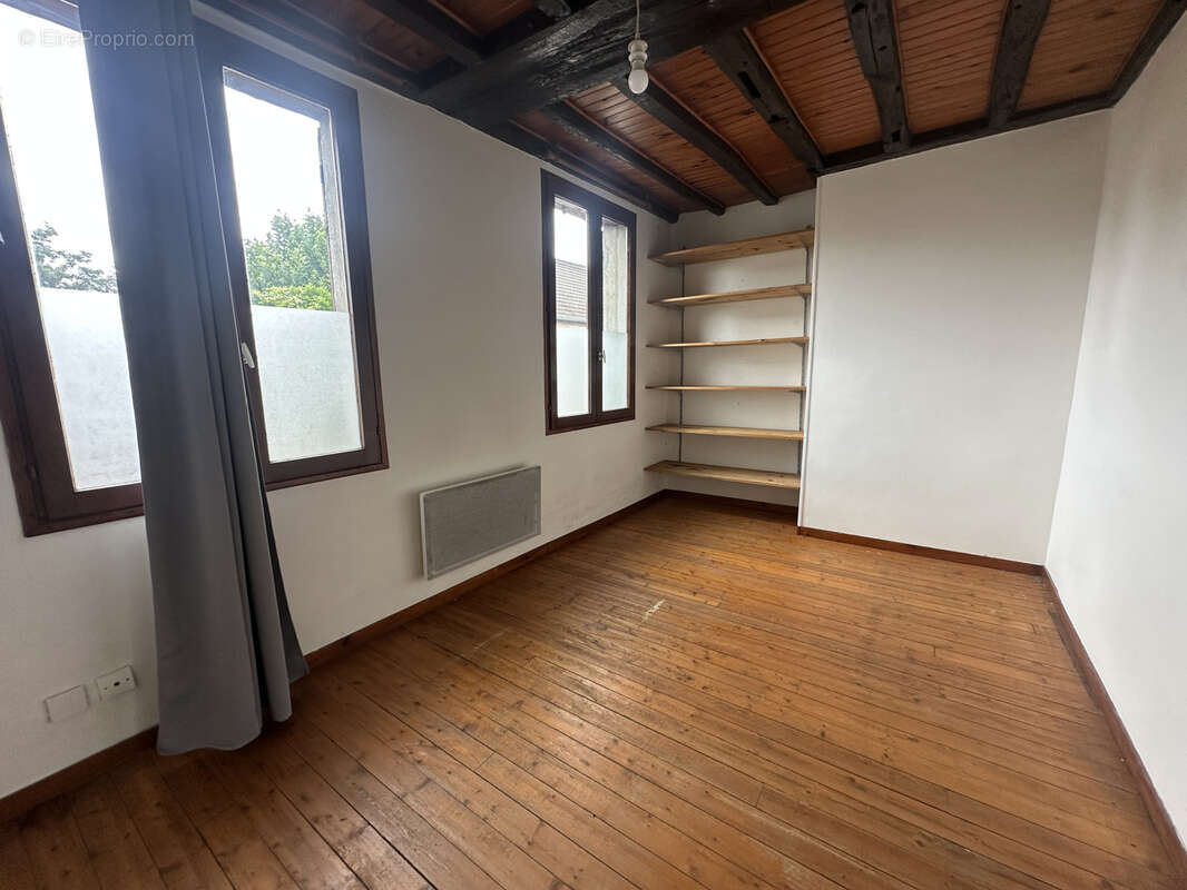 Appartement à HOUDAN