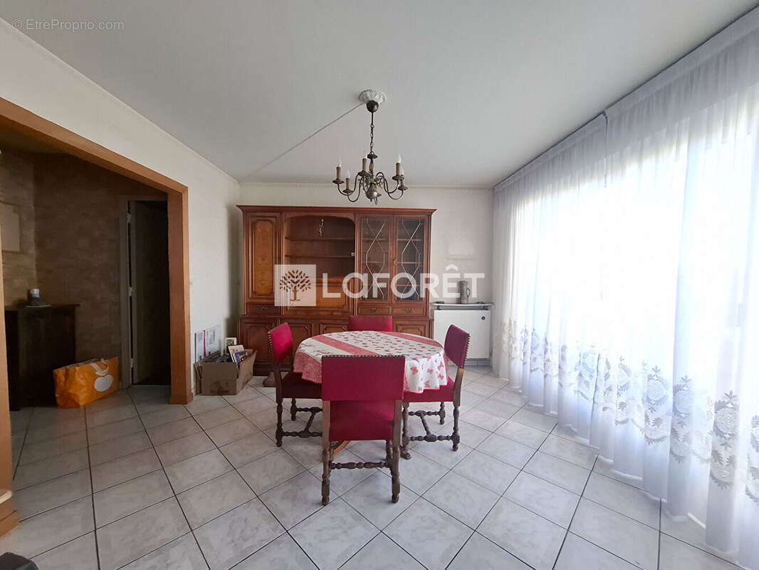 Appartement à VILLEMOMBLE
