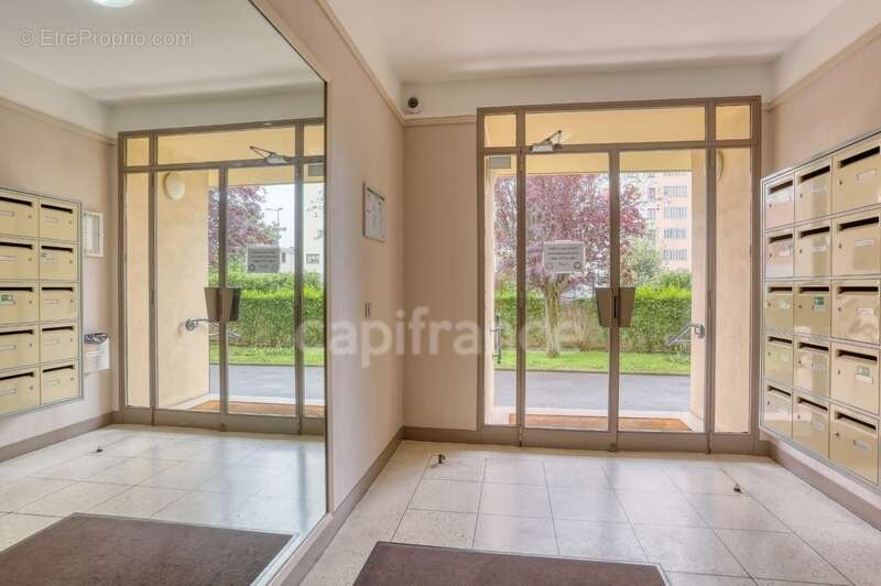Appartement à CHATILLON