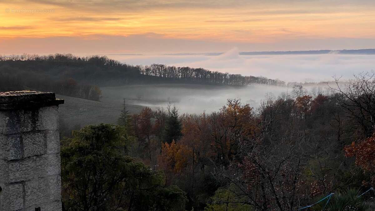 Maison à MONTPEZAT-DE-QUERCY