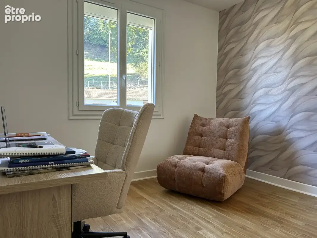 Maison 4 pièces, 133 m2 habitables, avec garage, cave, chaufferie, et dépendance au fond du terrain - photo 9