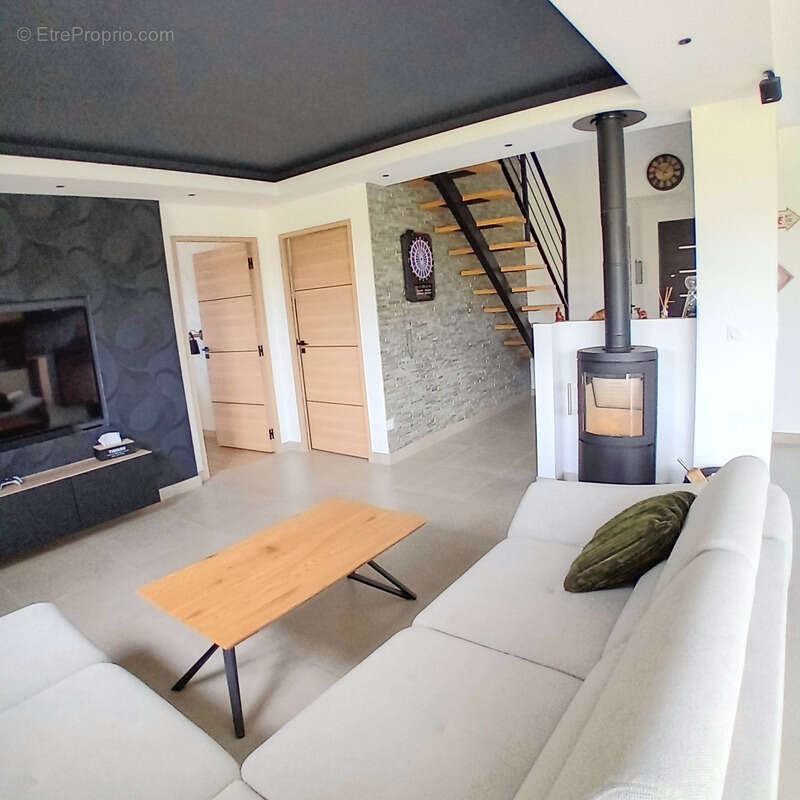 Maison à FRESNEY-LE-PUCEUX