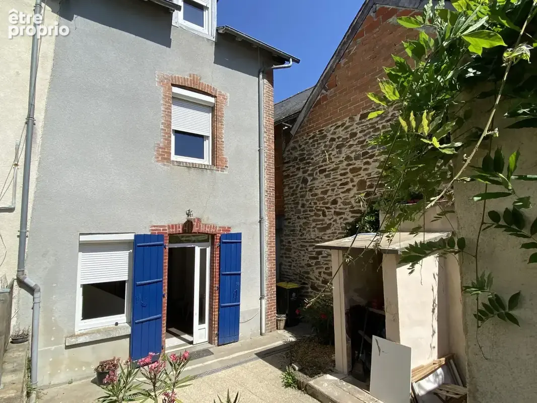 Maison à ARNAC-POMPADOUR