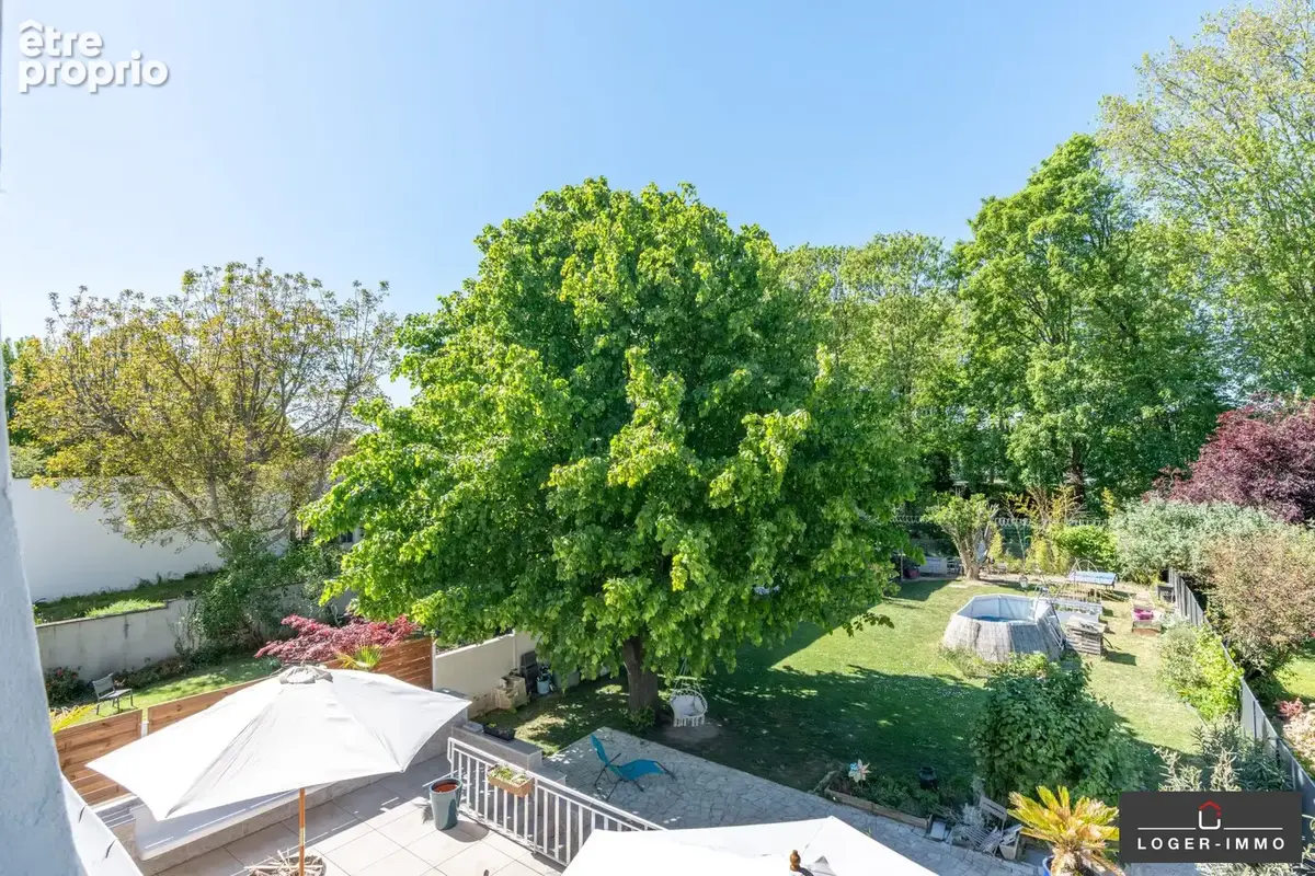 Maison 225 m² à Saint-Maur-Des-Fosses  - photo 4