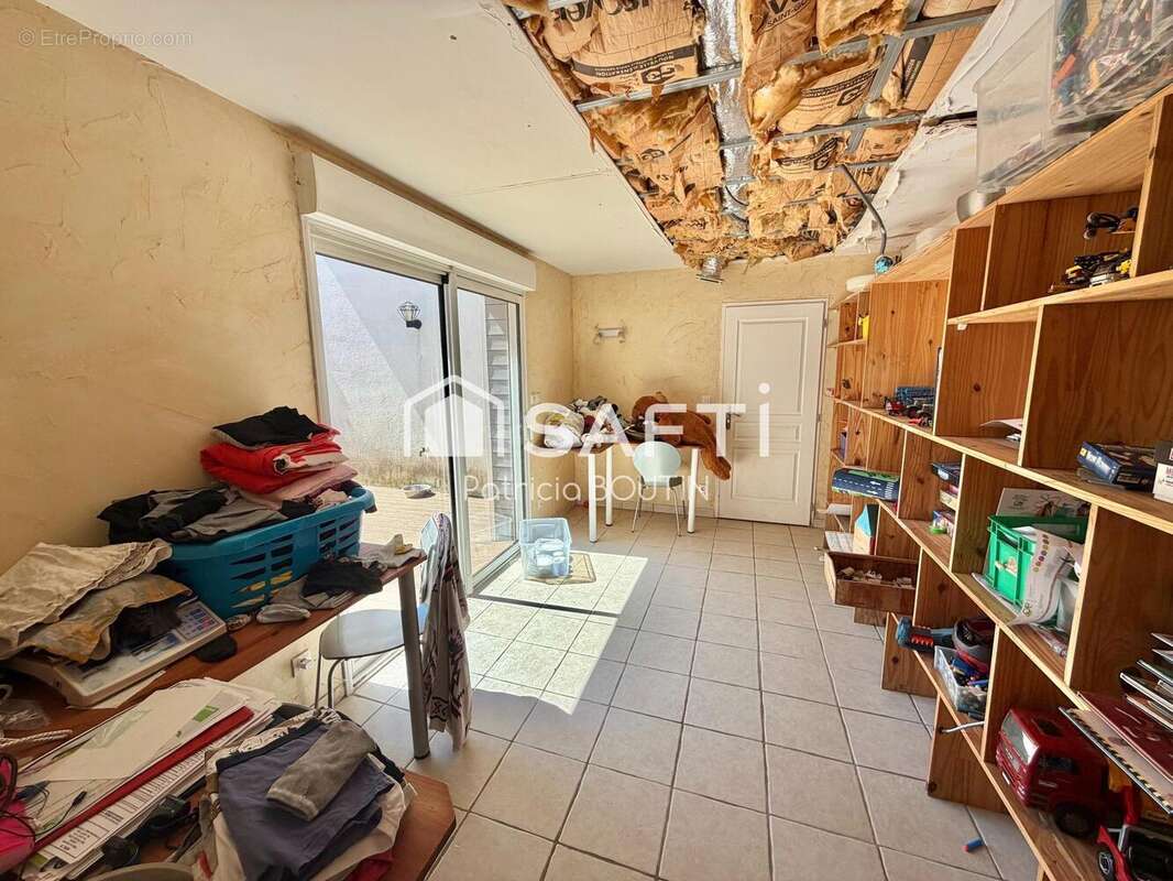 Maison 186 m² à La Creche  - photo 8