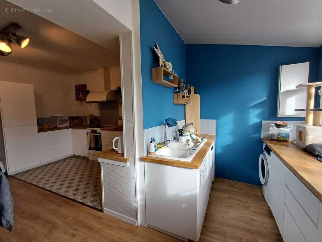 Maison 178 m² à Chasseneuil-Sur-Bonnieure  - photo 4