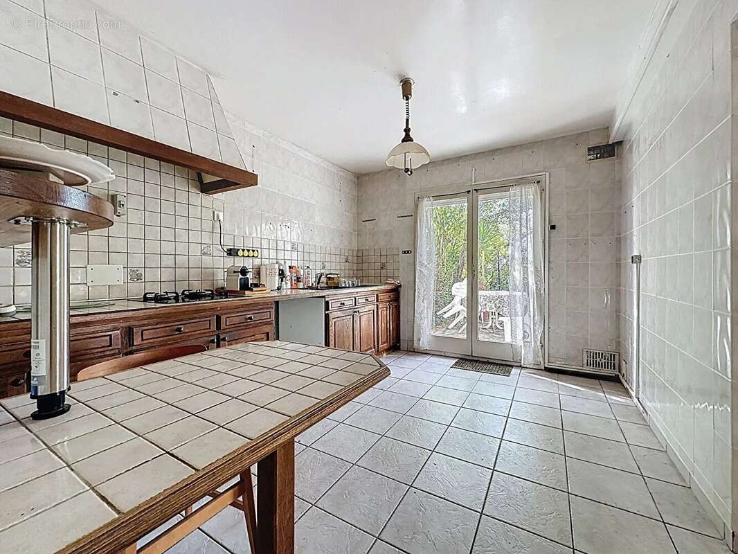 Maison Voisins Le Bretonneux 5 pièce(s) 117.38 m2 - photo 3