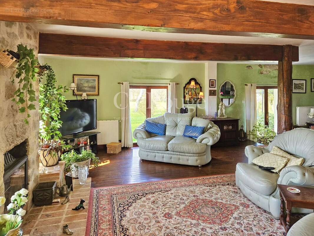 Maison à SAUVETERRE-DE-GUYENNE