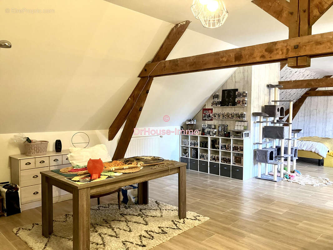 Maison à TERRASSON-LAVILLEDIEU