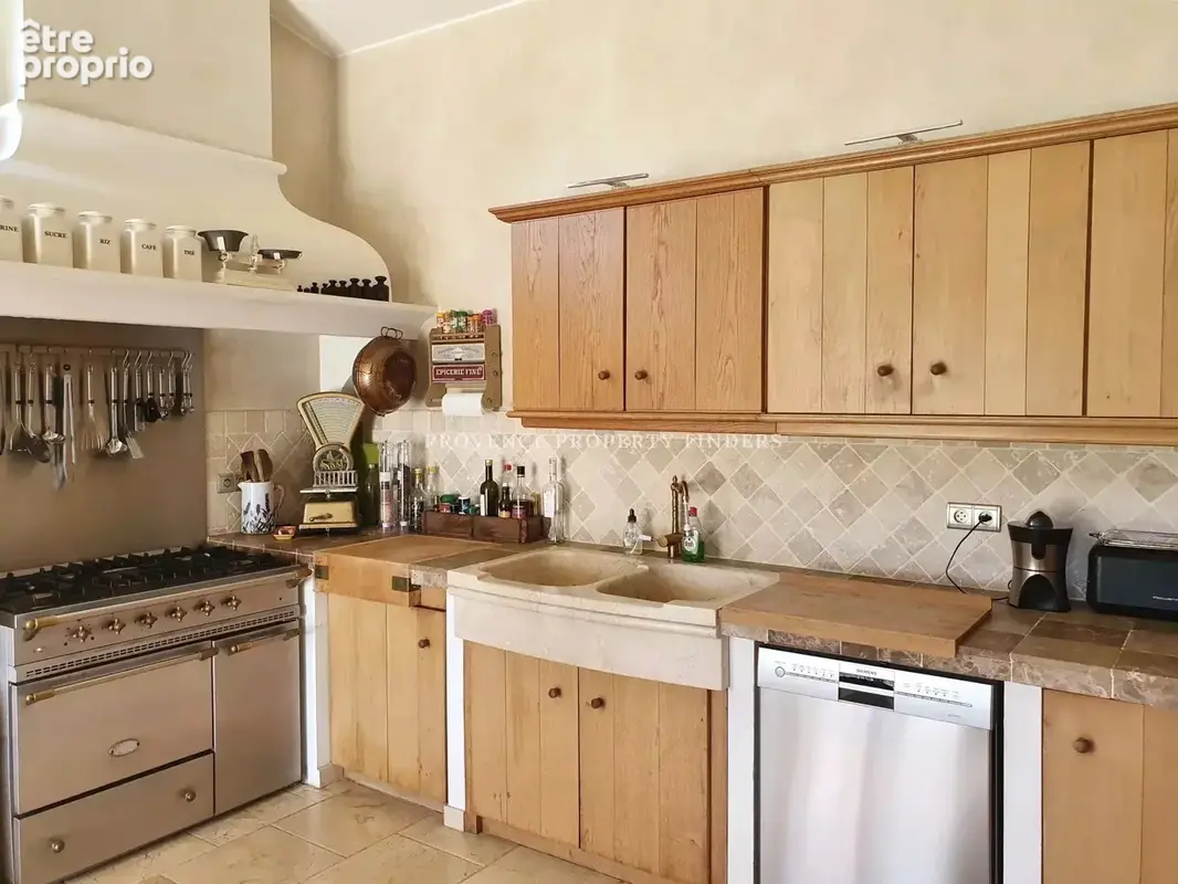 Exclusivité.   Belle maison a Salernes, 6 chambres, Piscine chauffée. - photo 7