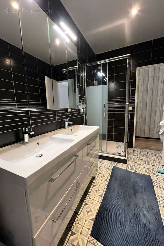 Appartement à ROSNY-SOUS-BOIS