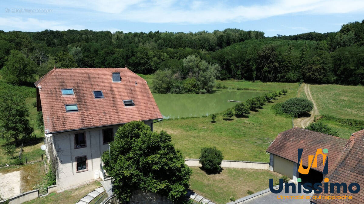 Appartement à DUNG