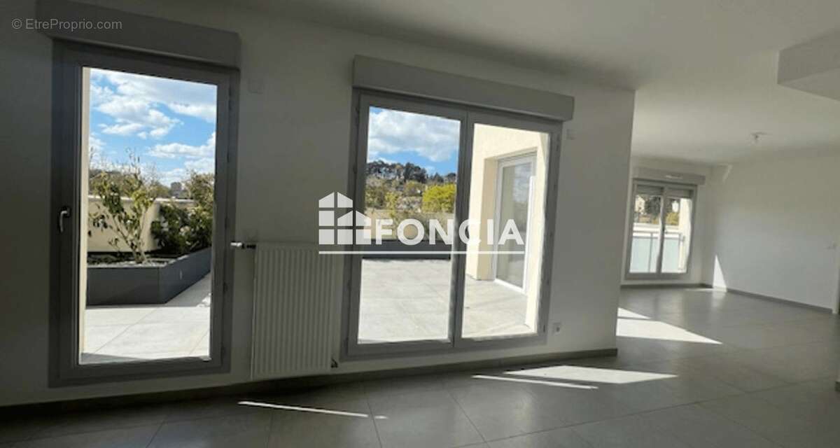 Appartement à RILLIEUX-LA-PAPE