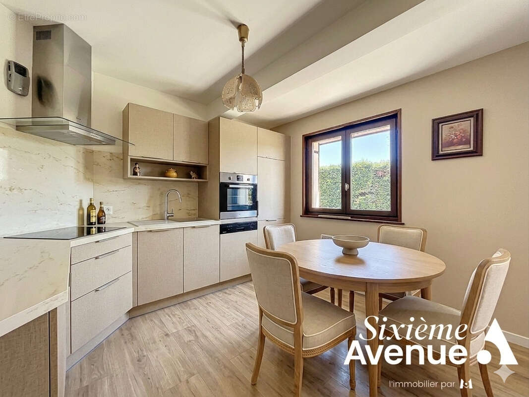 Maison Chassieu 4 pièce(s) 94,5 m2 - photo 2