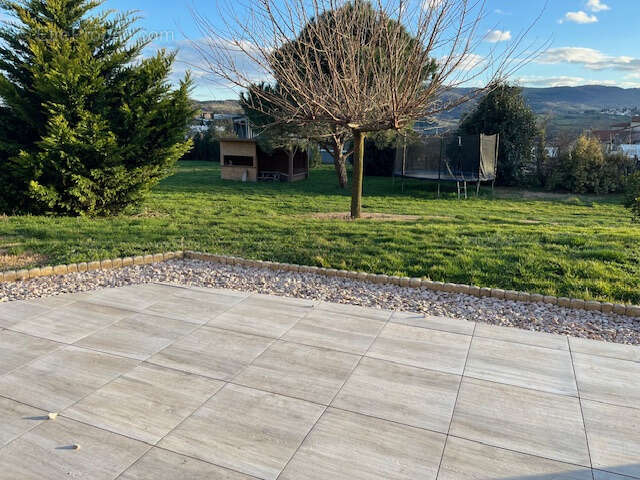 Maison à SAINT-ROMAIN-D'AY