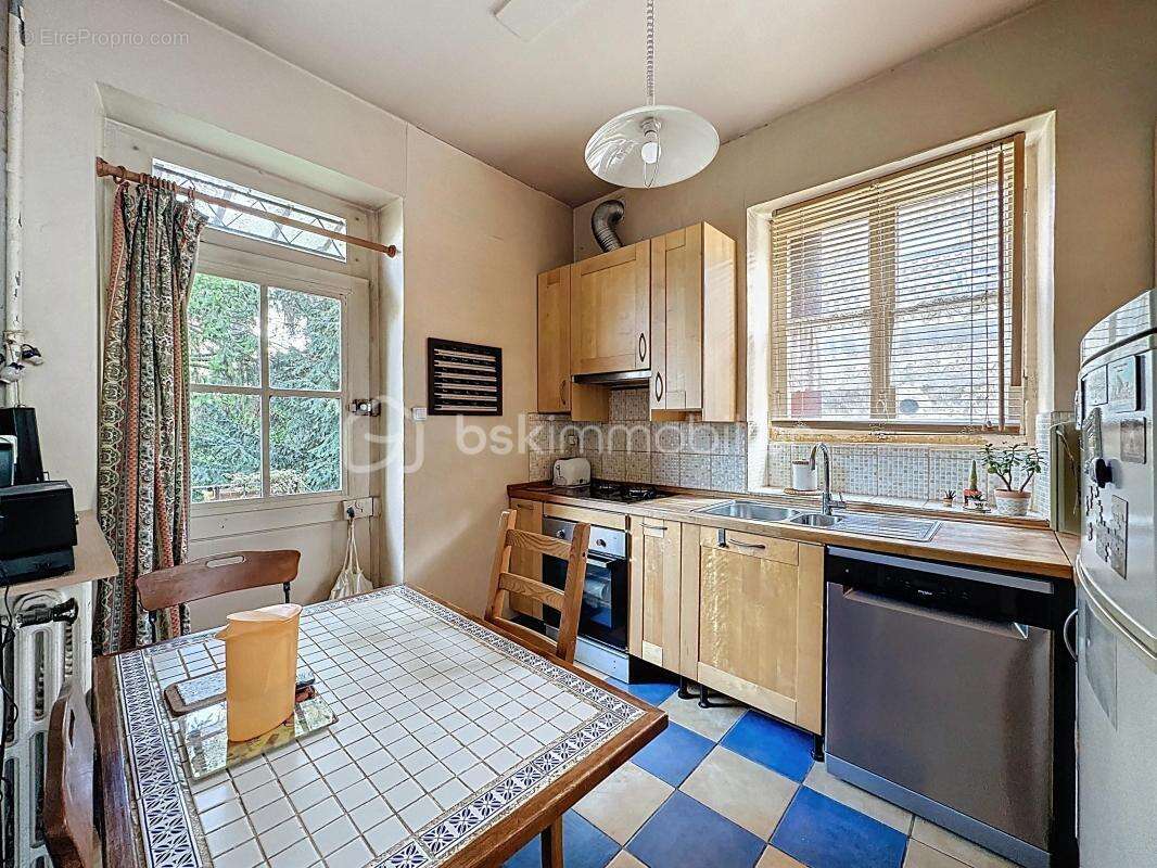 Maison à CORBEIL-ESSONNES