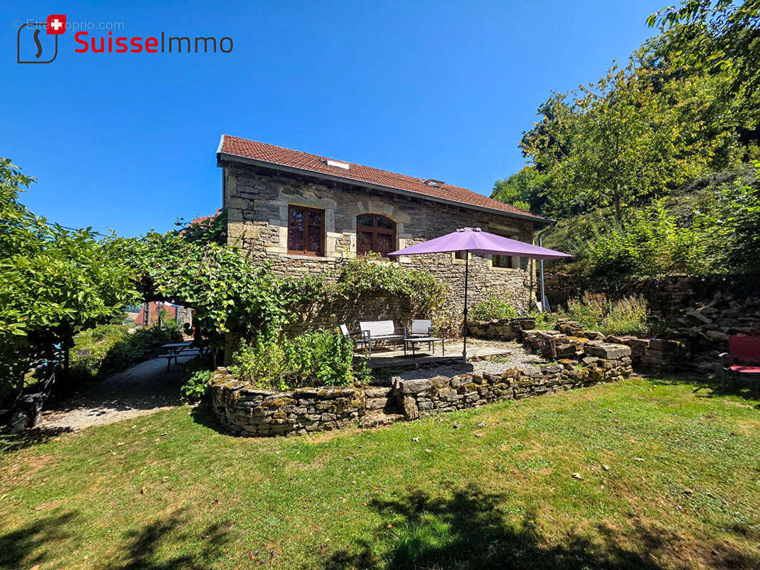Maison à COLOMBOTTE