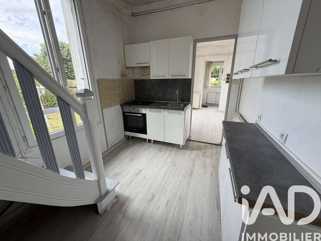 Maison 65 m² à Plounevez-Moedec  - photo 3