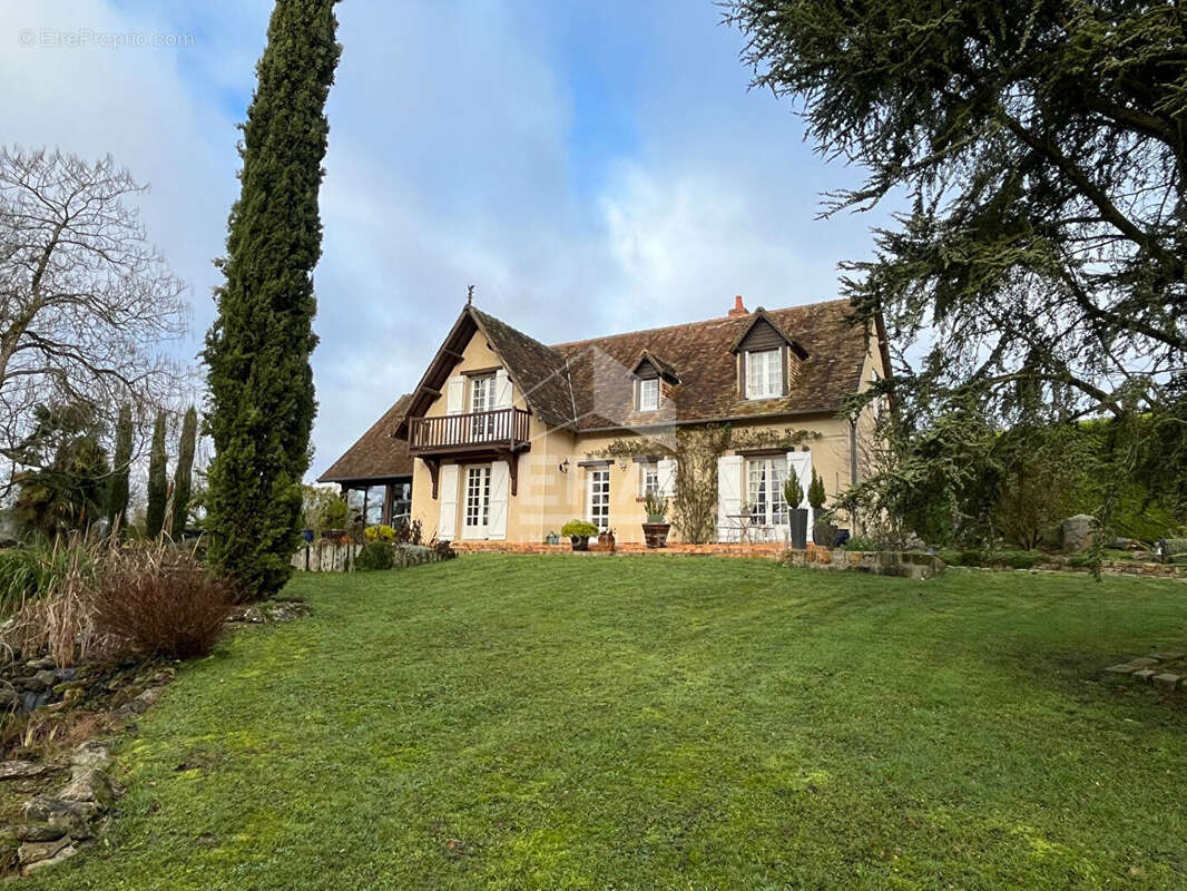 Maison à SAINT-LONGIS