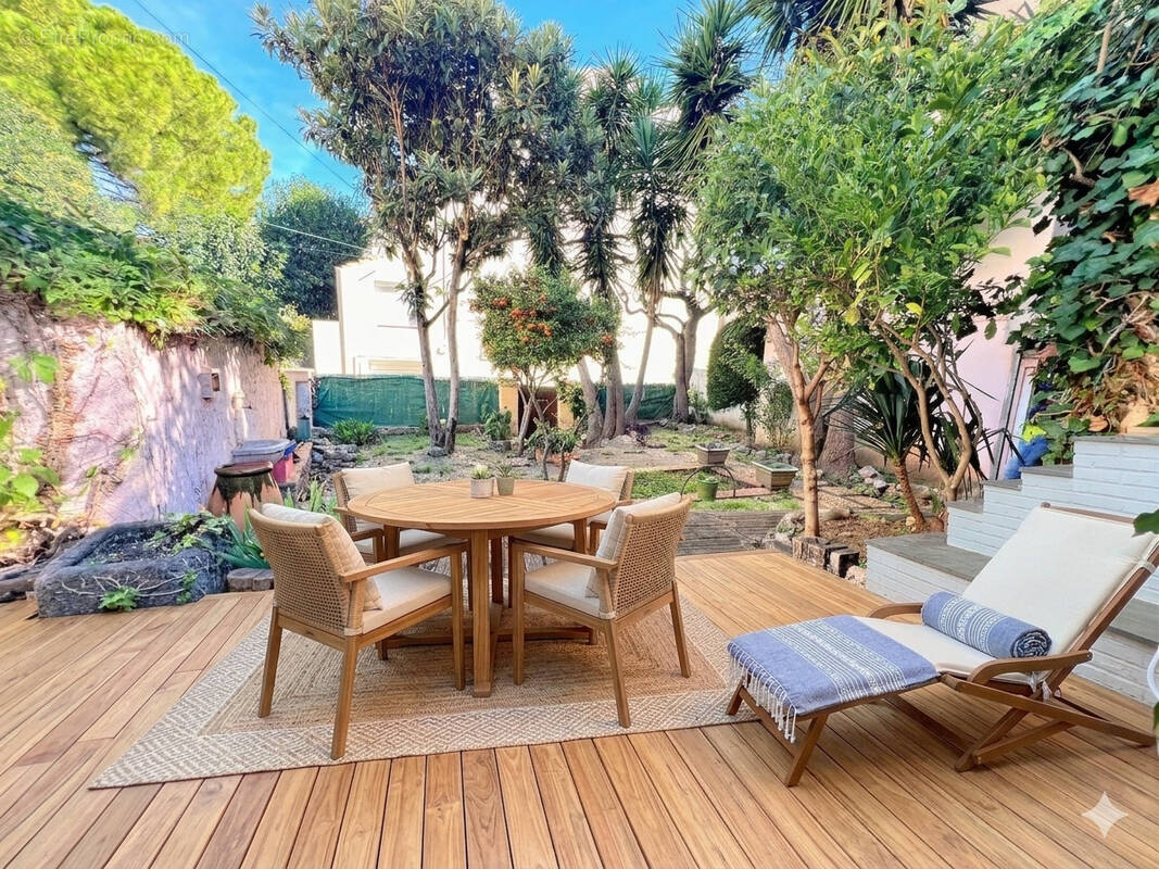Appartement à OLLIOULES