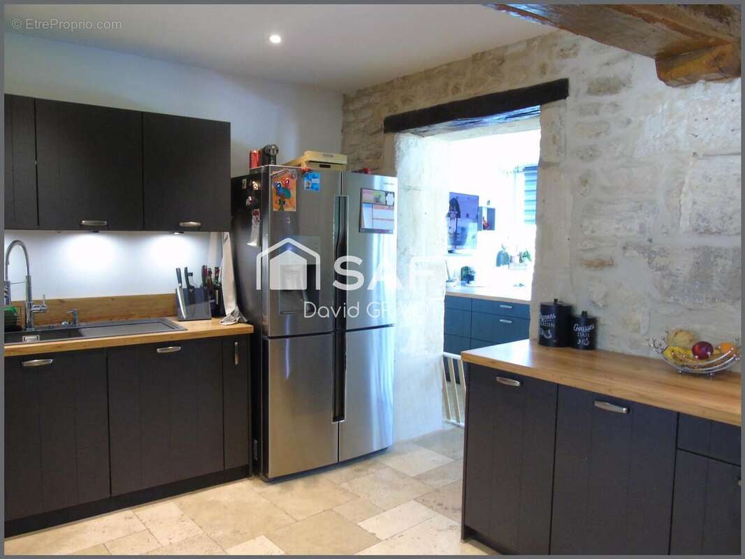 Maison 343 m² à Foulangues  - photo 2