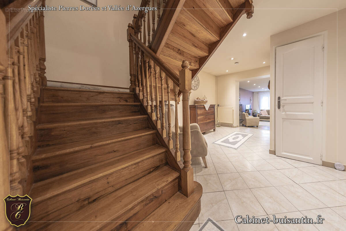 Maison à LE BOIS-D'OINGT