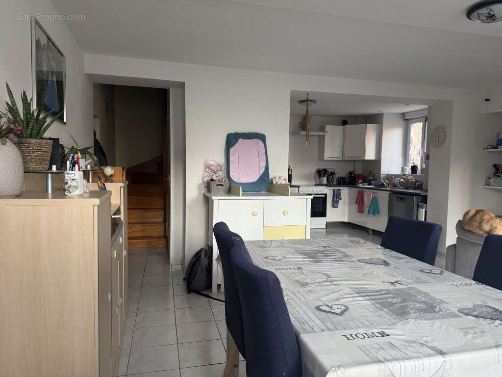Maison à CHANGE