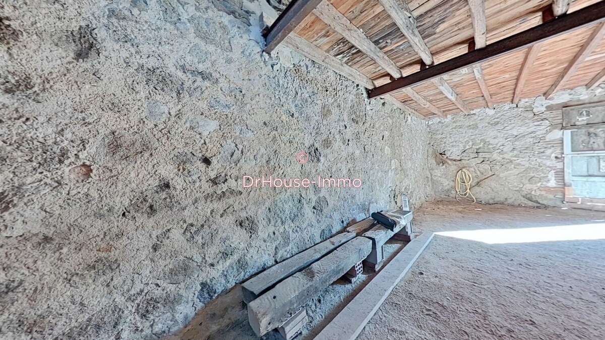 Commerce 65 m² à Lansac  - photo 31