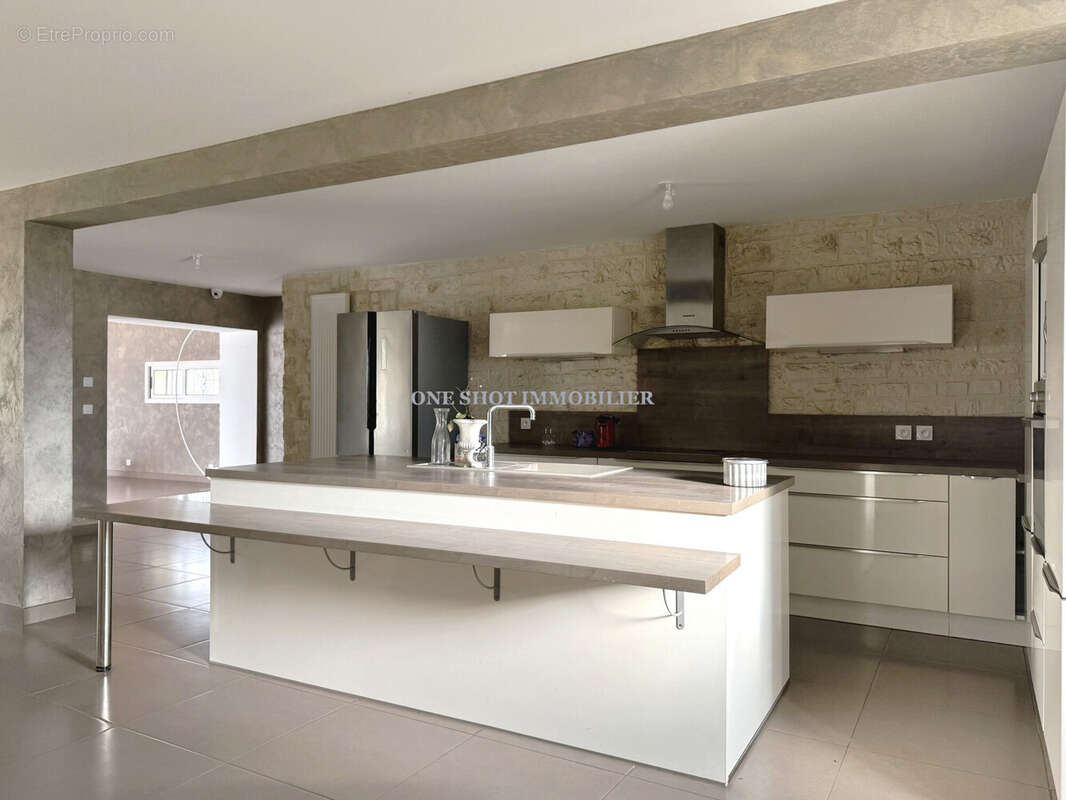 Maison à LA CHAPELLE-SAINT-MESMIN