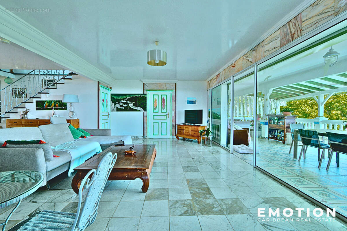 Maison à SAINTE-ROSE