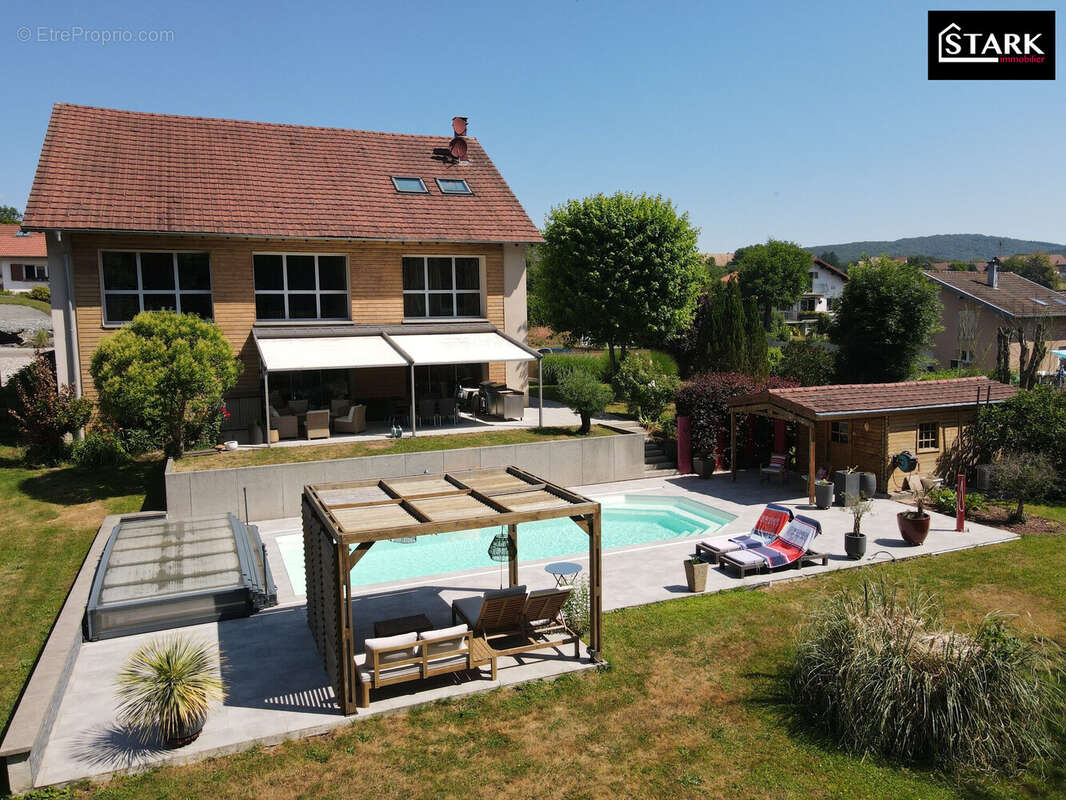 Maison à CHALONVILLARS