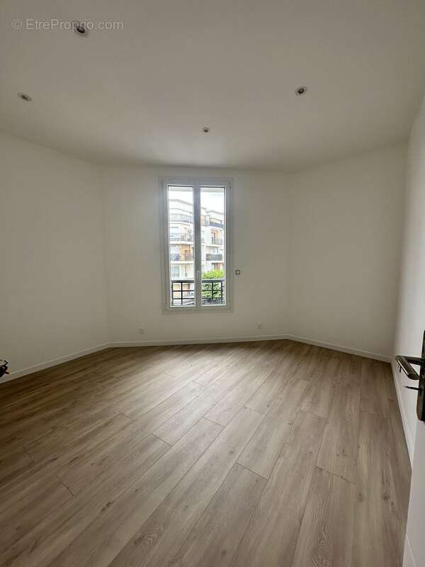 Appartement à NOGENT-SUR-MARNE