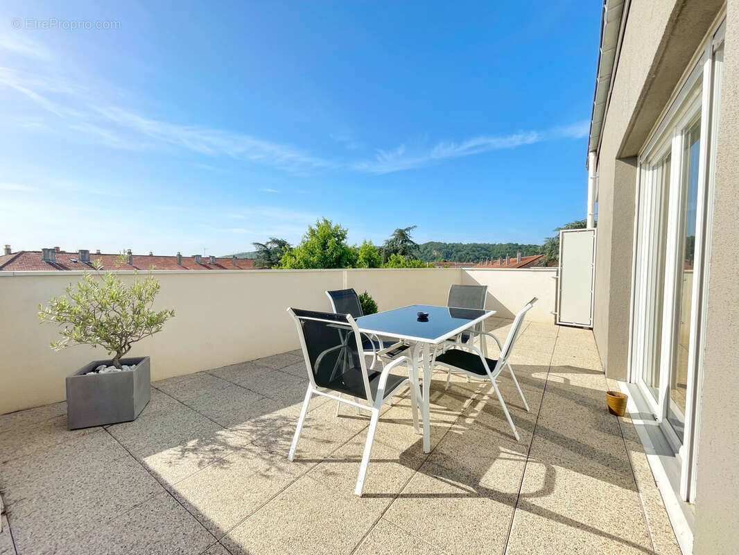 Appartement à GIVORS