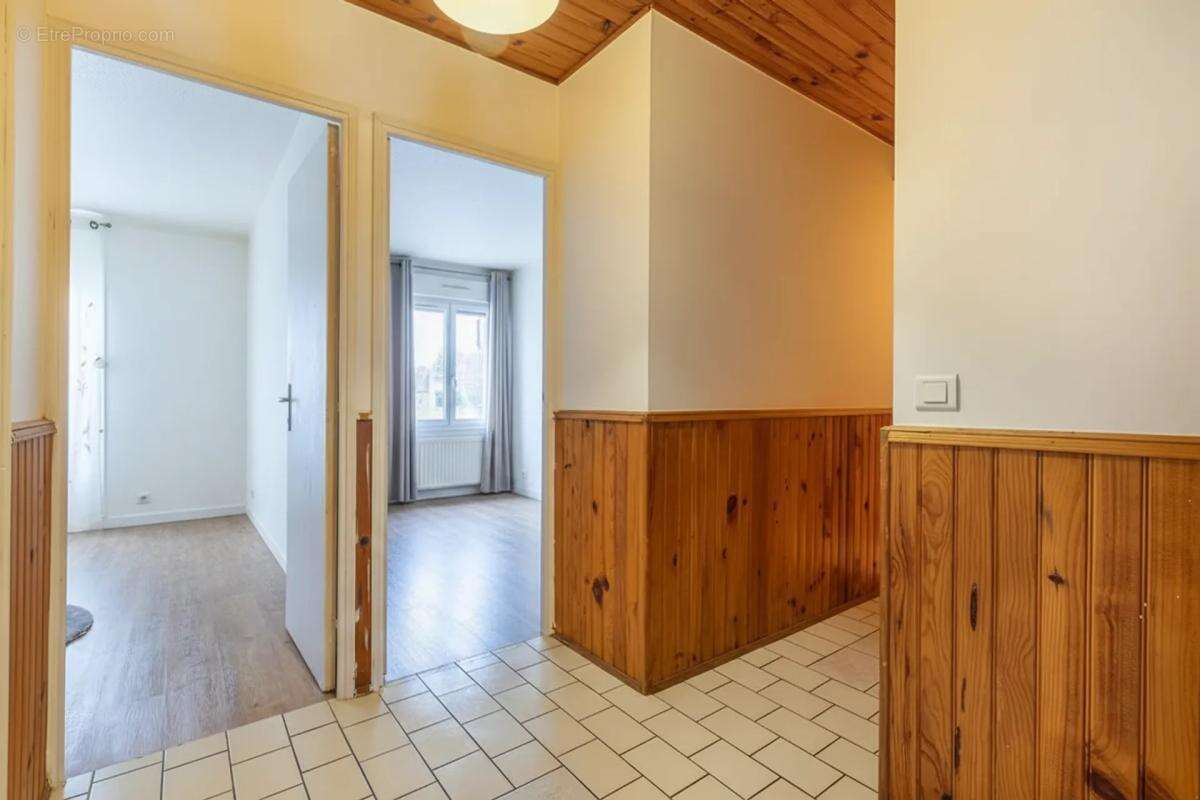 Appartement à SAVIGNY-LE-TEMPLE