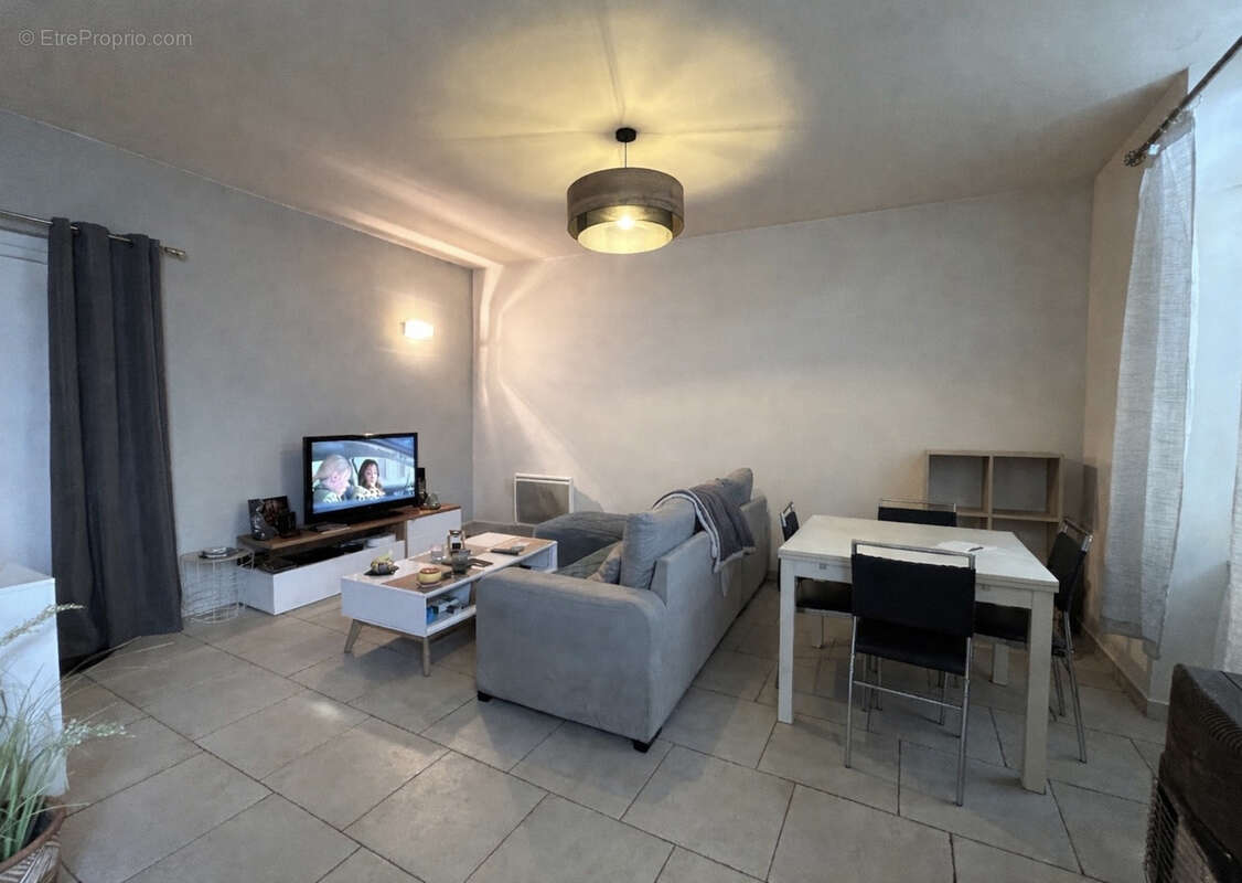 Maison à LAVARDAC