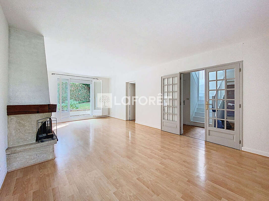 Maison à VERNEUIL-SUR-SEINE