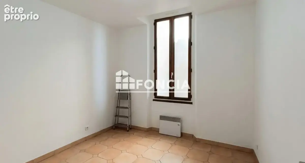 Marseille 1er (Quartier Belsunce) - Lot de 3 appartements (T3, T3, T2 avec terrasses) – Possibilité d'achat de l'immeuble entier - photo 11