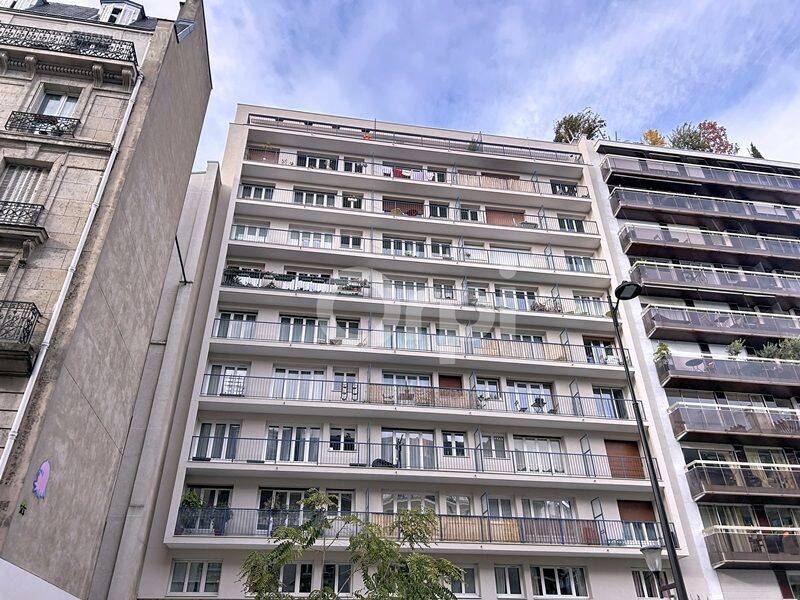 Parking à PARIS-15E