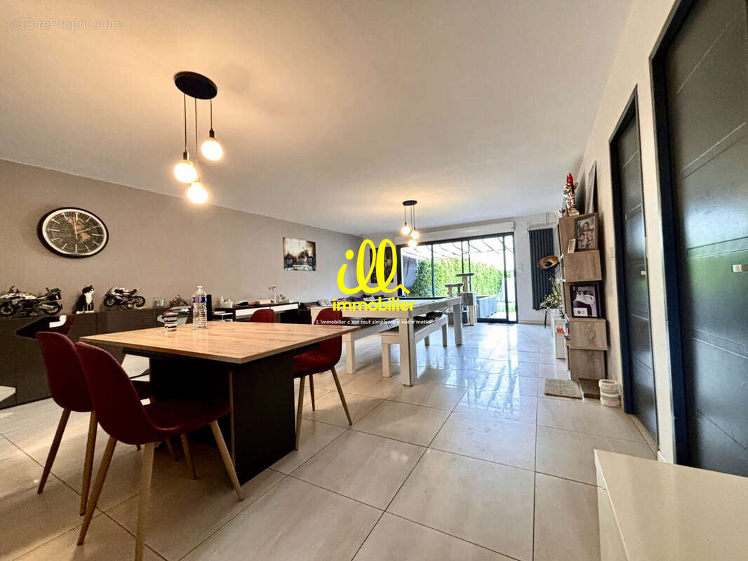 Maison 179 m² à Charleville-Mezieres  - photo 3