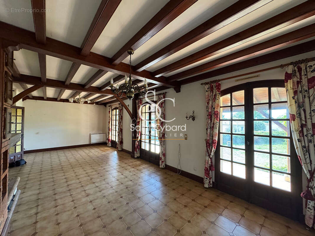 Maison à MORNAC