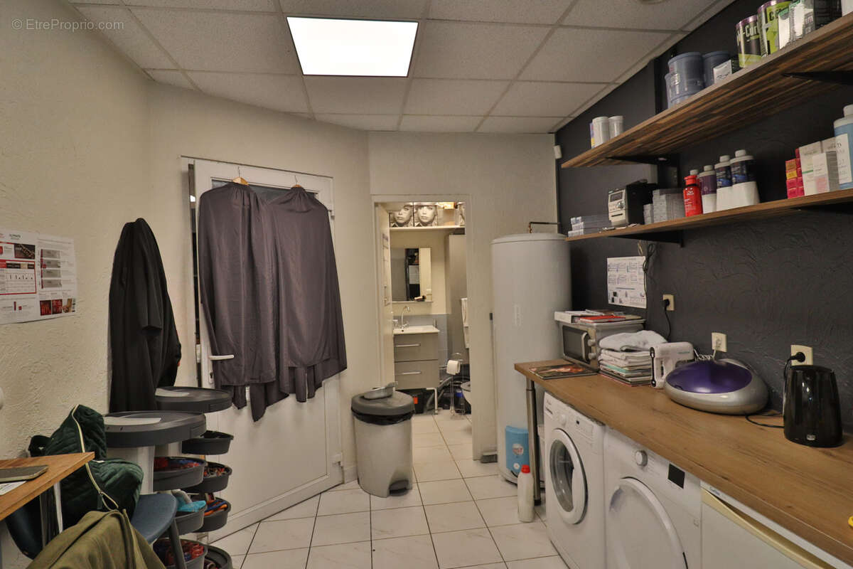 Commerce à CORMONTREUIL