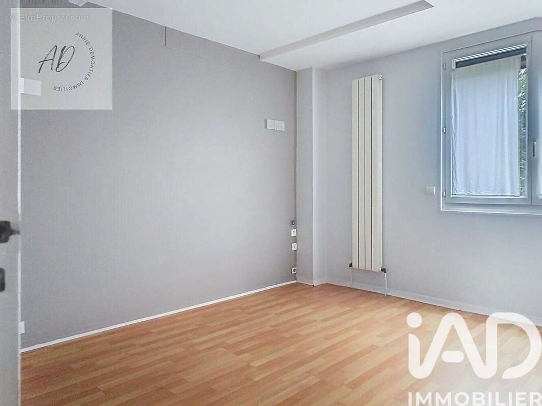 Photo 9 - Appartement à CHOISY-LE-ROI
