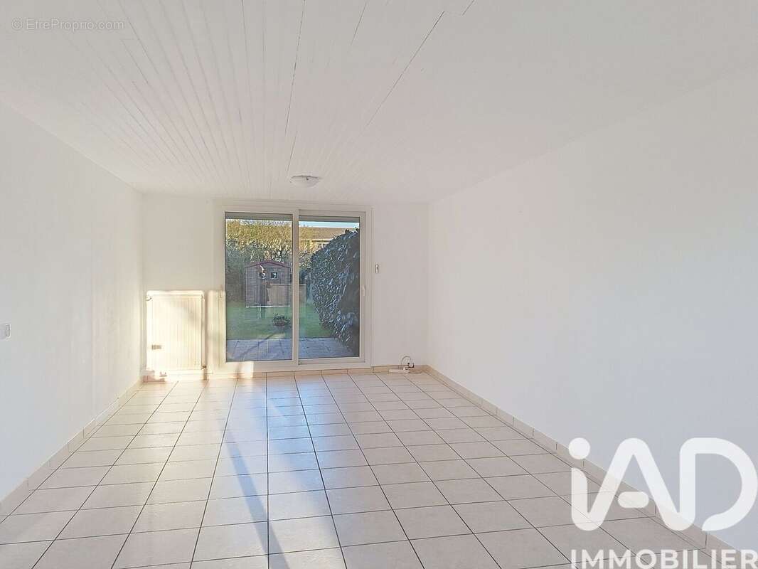 Photo 2 - Maison à LESIGNY