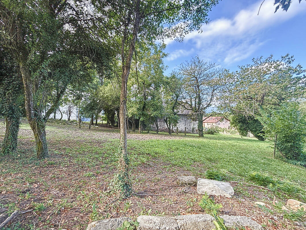 Terrain à MARCELLAZ-ALBANAIS