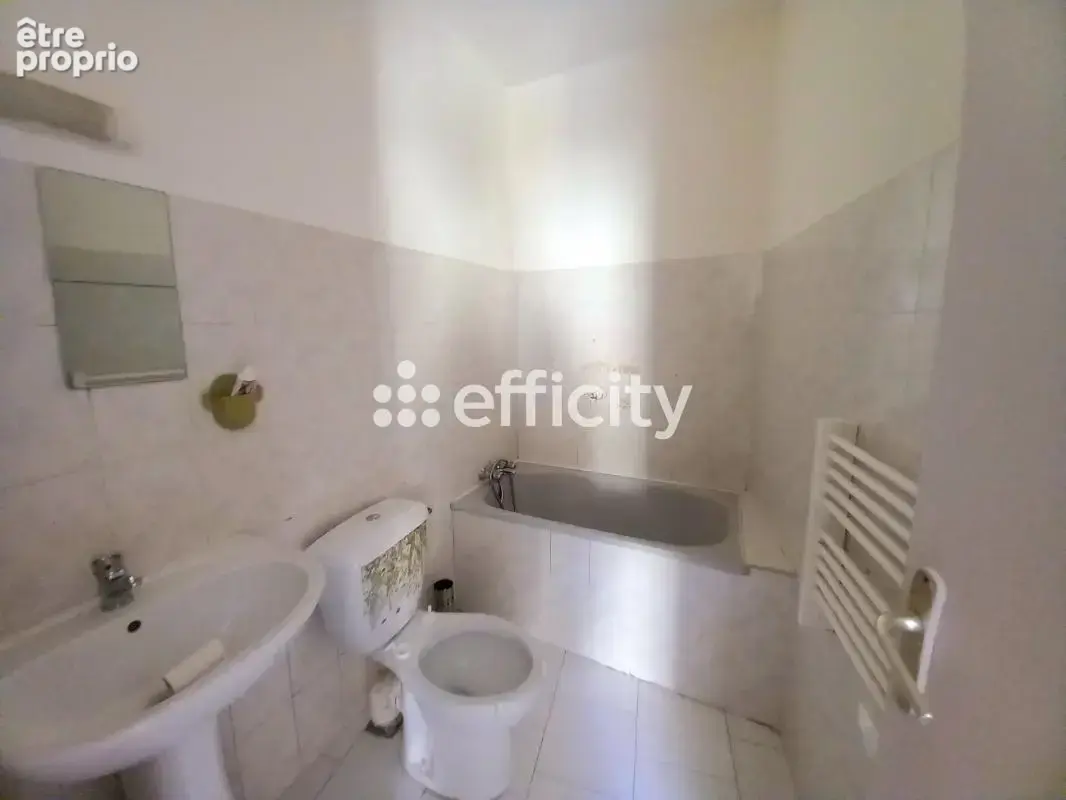 Appartement à rénover - photo 4