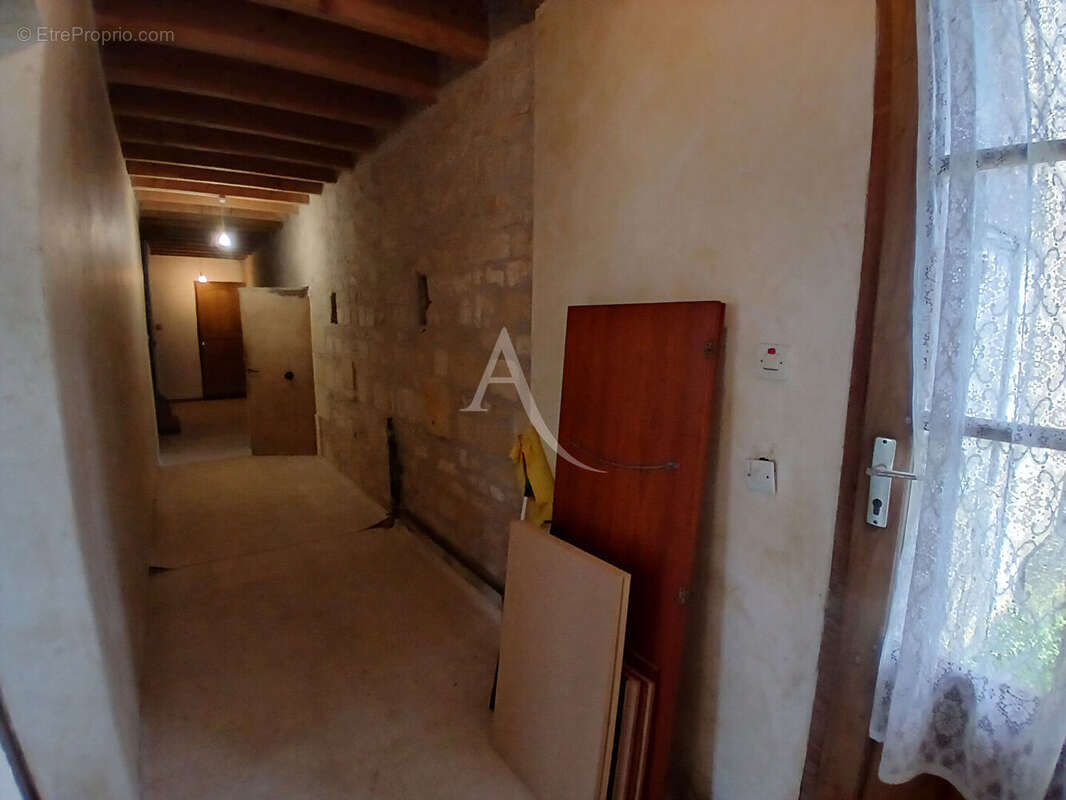 Maison à CRAZANNES
