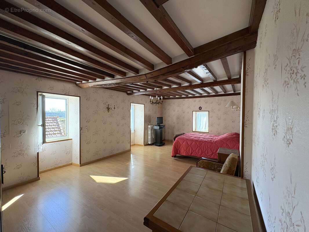 Maison à VIENNE-EN-BESSIN