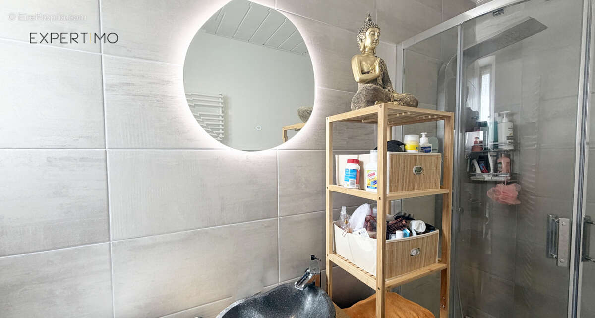 Appartement à VIZILLE