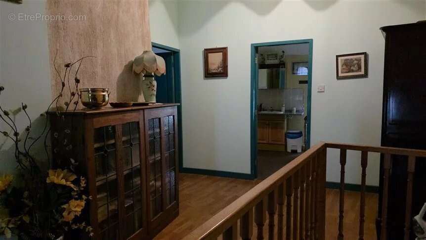 Maison à LUSSAC-LES-EGLISES