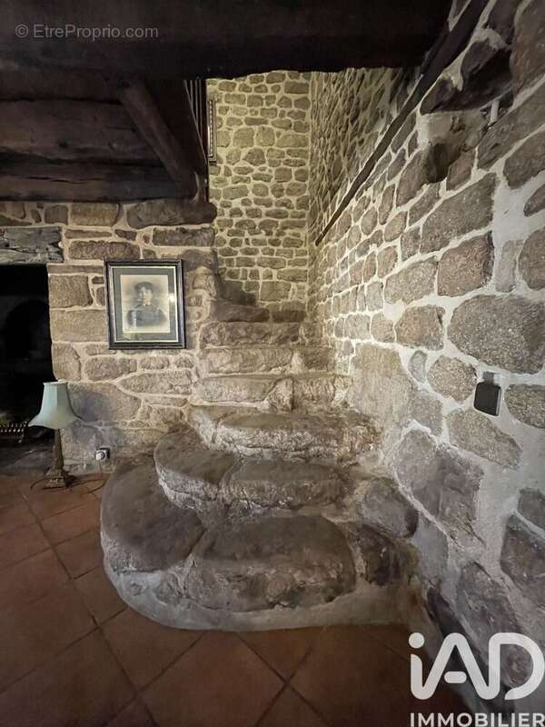 Photo 5 - Maison à NEDDE